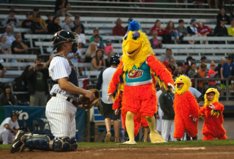 The Chicken, London-born Ted Giannoulas, made an appearance at Labatt Park in his hometown on May 22, 2017 for Majors Alumni Day that season. (Photo: Matt Hiscox Photography).