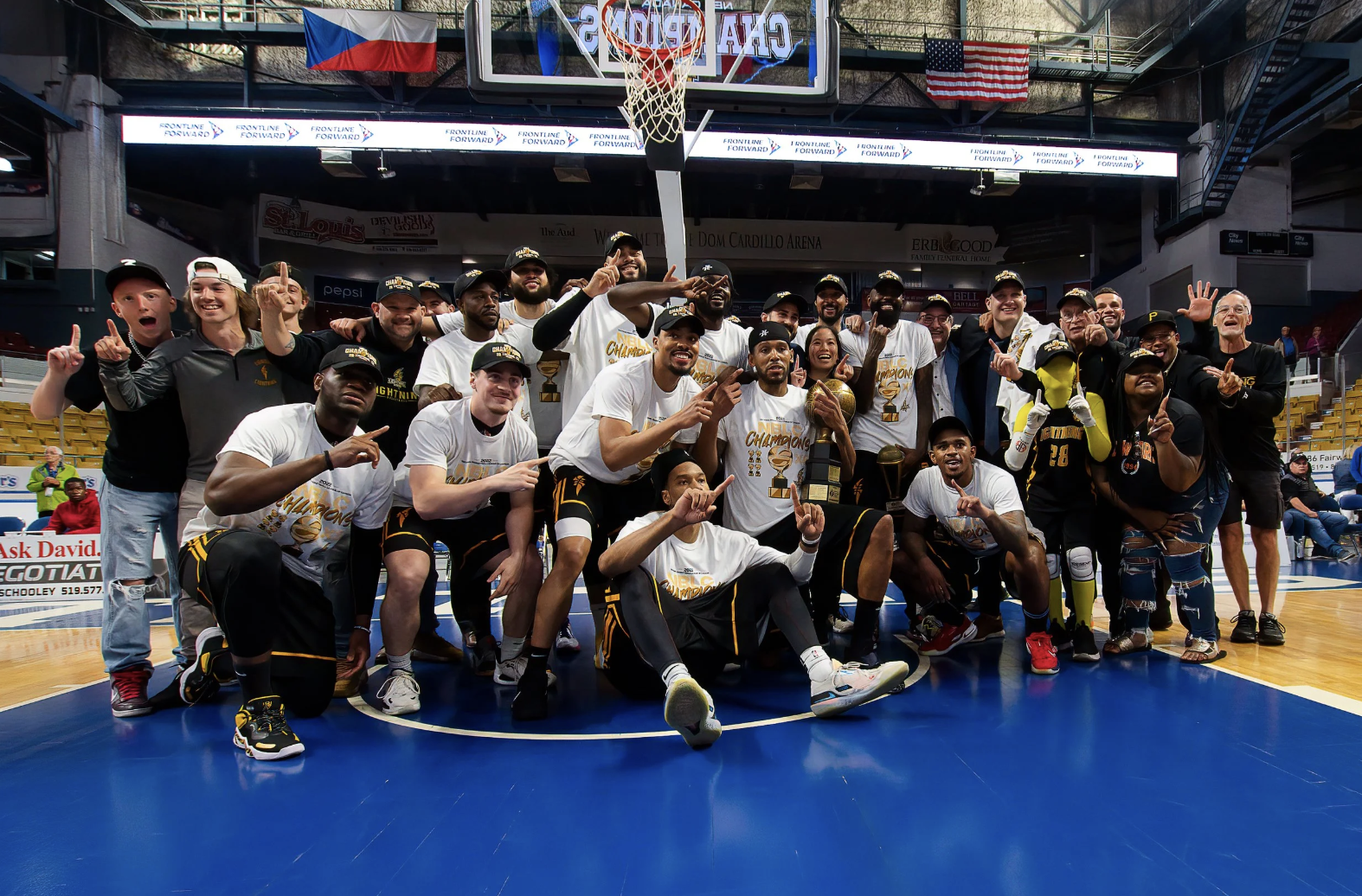 The Lightning celebrate their 2022 NBLC title Wednesday night at the Kitchener Auditorium. (Photo: Matt Hiscox Photography).